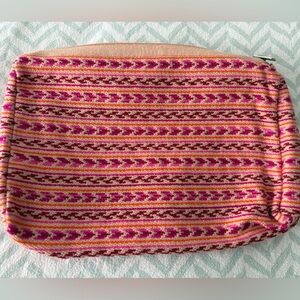 The perfect summer clutch bag